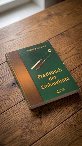 Praxisbuch der einhandrute - der,